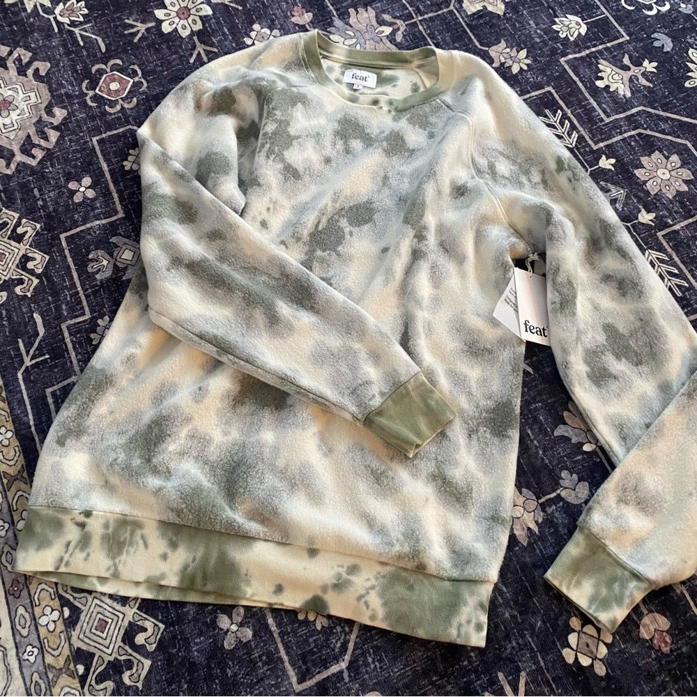 NWT FEAT BlanketBlend Pullover Crewneck as seen on Evan Peters - Picture 4 of 9